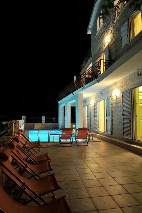 Villa Mare Apartments Tivat Exterior foto